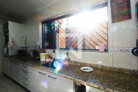 Casa à venda com 300m², 4 quartos e 3 vagasCozinha