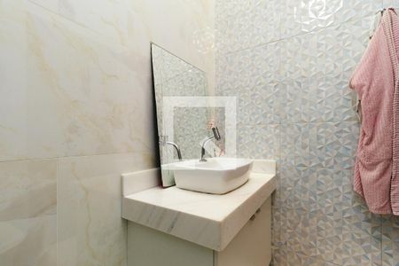 Casa à venda com 300m², 4 quartos e 3 vagasBanheiro da Suíte