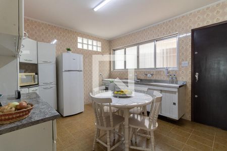 Casa à venda com 120m², 2 quartos e 1 vaga Casa à venda com 120m², 2 quartos e 1 vagaCozinha