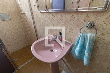 Casa à venda com 120m², 2 quartos e 1 vaga Casa à venda com 120m², 2 quartos e 1 vagaBanheiro 1