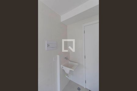 Cozinha e Área de Serviço Integrada  de apartamento para alugar com 1 quarto, 29m² em Vila Ré, São Paulo