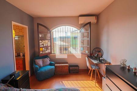 Casa à venda com 189m², 3 quartos e 3 vagas Casa à venda com 189m², 3 quartos e 3 vagasSuite 3