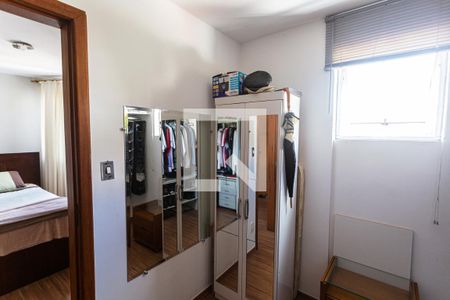Apartamento à venda com 200m², 3 quartos e 4 vagasCloset da Suíte 1
