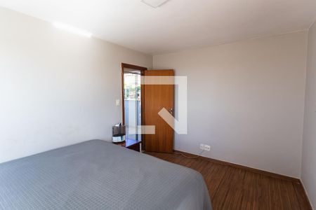 Apartamento à venda com 200m², 3 quartos e 4 vagasQuarto 3