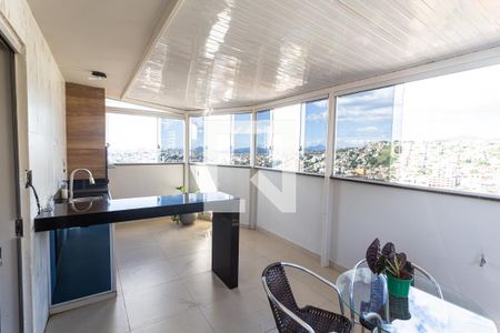 Apartamento à venda com 200m², 3 quartos e 4 vagasCobertura Gourmet