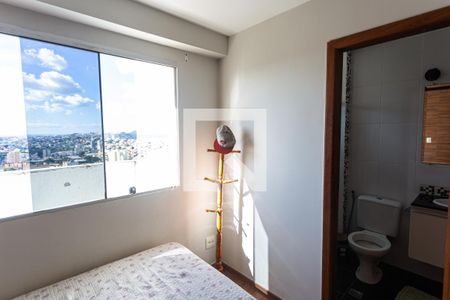 Apartamento à venda com 200m², 3 quartos e 4 vagasSuíte 2
