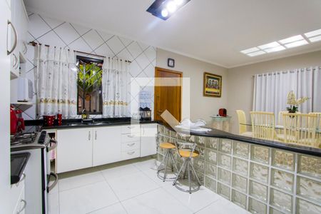 Casa à venda com 293m², 3 quartos e 3 vagas Casa à venda com 293m², 3 quartos e 3 vagasCozinha