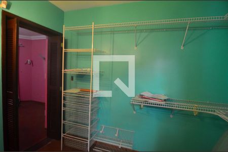 Casa à venda com 110m², 4 quartos e 3 vagasCloset