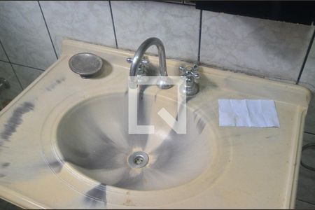 Casa à venda com 110m², 4 quartos e 3 vagasBanheiro social