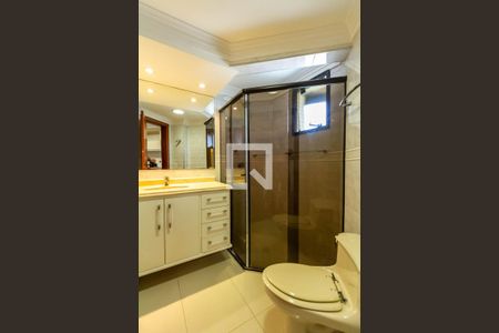 Apartamento à venda com 220m², 4 quartos e 4 vagasBanheiro da Suíte 1