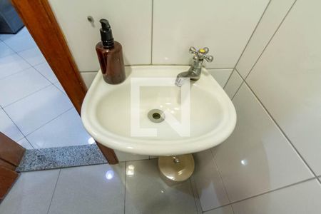 Apartamento à venda com 220m², 4 quartos e 4 vagasBanheiro de Serviço