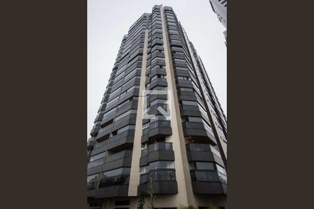 Apartamento à venda com 220m², 4 quartos e 4 vagasFachada