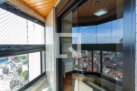 Apartamento à venda com 220m², 4 quartos e 4 vagasVaranda da Suíte 1 e 2