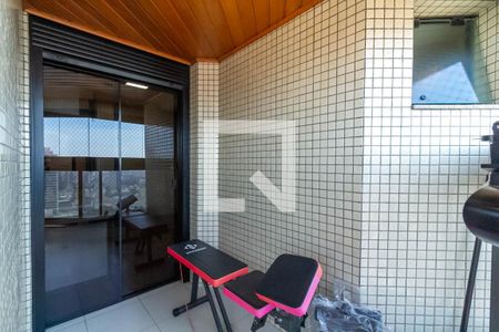 Apartamento à venda com 220m², 4 quartos e 4 vagasVaranda da Suíte 1 e 2