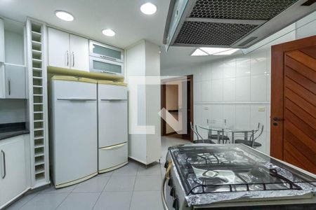 Apartamento à venda com 220m², 4 quartos e 4 vagasCozinha