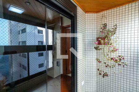 Apartamento à venda com 220m², 4 quartos e 4 vagasVaranda da Suíte 4