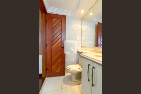 Apartamento à venda com 220m², 4 quartos e 4 vagasBanheiro da Suíte 4