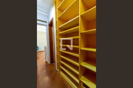 Apartamento à venda com 220m², 4 quartos e 4 vagasCloset da Suíte 3