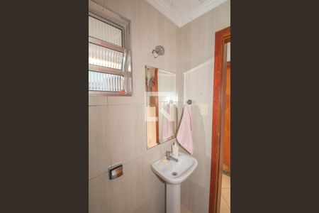 Casa à venda com 130m², 2 quartos e 2 vagasBanheiro Inferior