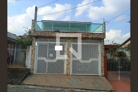 Casa à venda com 130m², 2 quartos e 2 vagasFachada