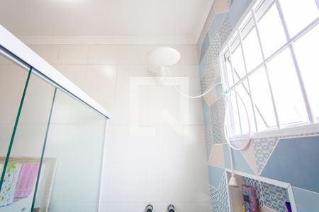 Casa à venda com 240m², 5 quartos e 2 vagas Casa à venda com 240m², 5 quartos e 2 vagasCasa 1 - Banheiro do quarto 1