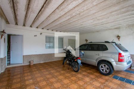 Casa à venda com 240m², 5 quartos e 2 vagas Casa à venda com 240m², 5 quartos e 2 vagasGaragem