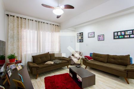 Casa à venda com 240m², 5 quartos e 2 vagas Casa à venda com 240m², 5 quartos e 2 vagasCasa 2 - Sala