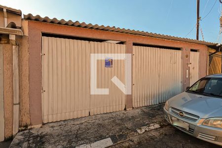 Casa à venda com 149m², 3 quartos e 2 vagas Casa à venda com 149m², 3 quartos e 2 vagasFachada da Casa