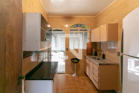 Apartamento à venda com 141m², 3 quartos e 2 vagas Apartamento à venda com 141m², 3 quartos e 2 vagasCozinha