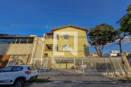 Apartamento à venda com 141m², 3 quartos e 2 vagas Apartamento à venda com 141m², 3 quartos e 2 vagasFachada