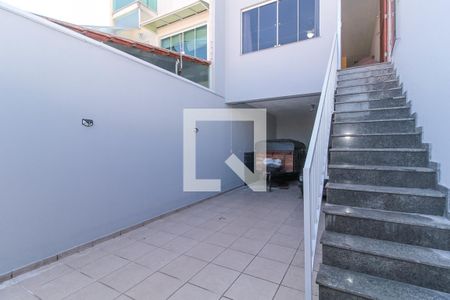Casa à venda com 180m², 3 quartos e 3 vagasGaragem