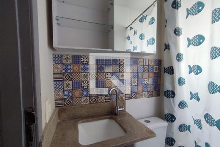 Banheiro de apartamento à venda com 1 quarto, 50m² em Jacarepaguá, Rio de Janeiro