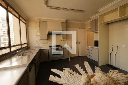 Apartamento à venda com 245m², 4 quartos e 3 vagasCozinha