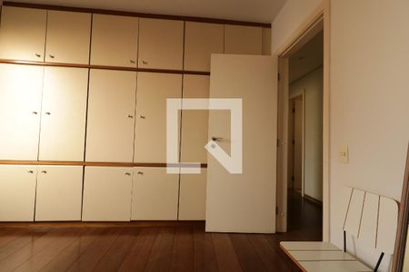 Apartamento à venda com 245m², 4 quartos e 3 vagasQuarto 3