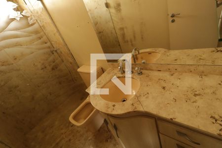 Apartamento à venda com 245m², 4 quartos e 3 vagasBanheiro 1