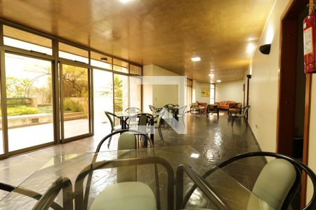 Apartamento à venda com 245m², 4 quartos e 3 vagasSalão de Festa