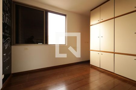 Apartamento à venda com 245m², 4 quartos e 3 vagasQuarto 3