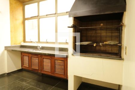 Apartamento à venda com 245m², 4 quartos e 3 vagasÁrea comum - Churrasqueira