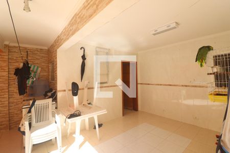 Casa à venda com 705m², 4 quartos e 8 vagasQuintal 