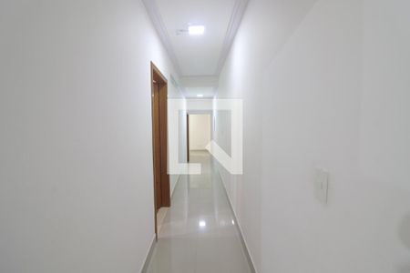 Casa à venda com 705m², 4 quartos e 8 vagasCorredor