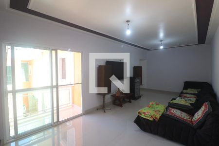 Casa à venda com 705m², 4 quartos e 8 vagasSala de TV