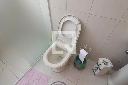 Casa à venda com 705m², 4 quartos e 8 vagasBanheiro  Quarto 4 