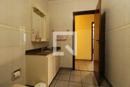 Casa à venda com 190m², 3 quartos e 3 vagasBanheiro Social