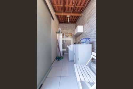 Apartamento à venda com 100m², 2 quartos e 2 vagas Apartamento à venda com 100m², 2 quartos e 2 vagasLavanderia