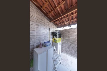 Apartamento à venda com 100m², 2 quartos e 2 vagas Apartamento à venda com 100m², 2 quartos e 2 vagasLavanderia