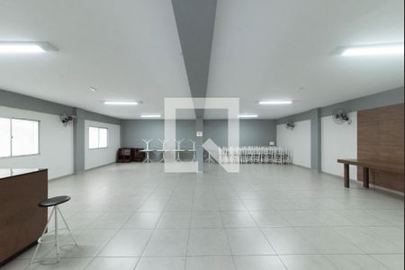 Apartamento à venda com 100m², 2 quartos e 2 vagas Apartamento à venda com 100m², 2 quartos e 2 vagasSalão de Festas