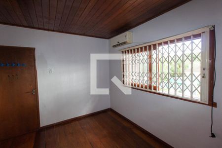 Casa à venda com 220m², 4 quartos e 2 vagas Casa à venda com 220m², 4 quartos e 2 vagasQuarto 4