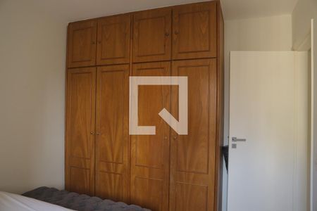 Apartamento à venda com 140m², 4 quartos e 2 vagasQuarto 02