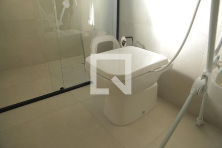 Apartamento à venda com 140m², 4 quartos e 2 vagasBanheiro da Suíte