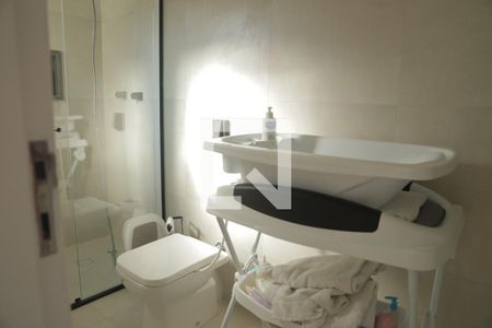 Apartamento à venda com 140m², 4 quartos e 2 vagasBanheiro da Suíte